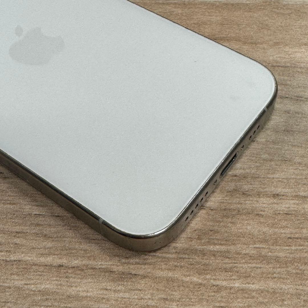 美品　iPhone 15 Pro 128GB SIMフリー版　不良なし