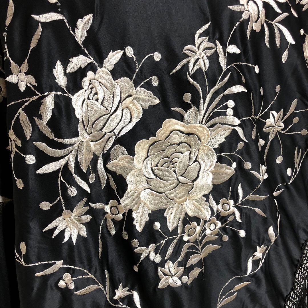 スペイン直輸入✳︎特大シージョ✳︎黒シャンパンゴールド刺繍