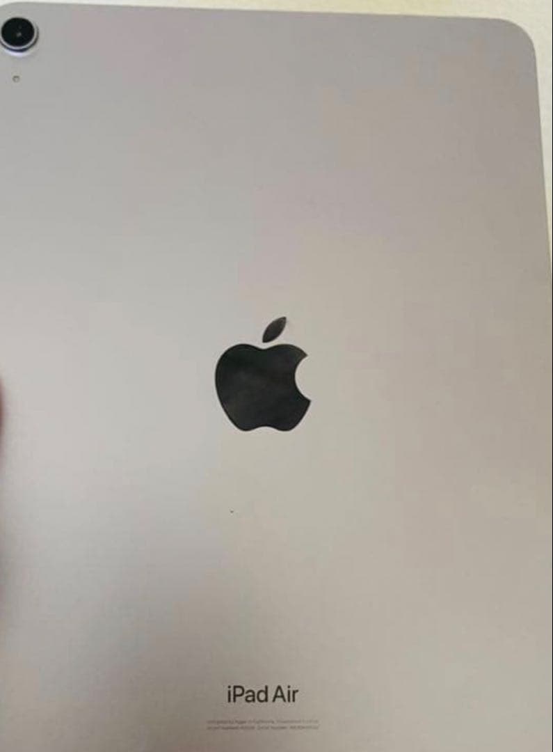 iPad Air第5世代　Wi-Fiモデル64GB Apple