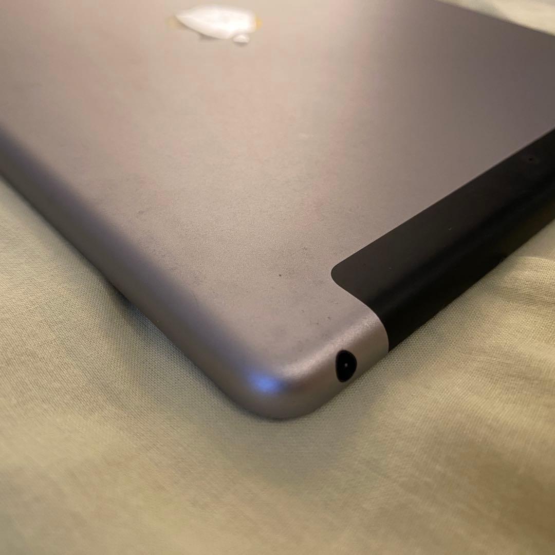 iPad 第6世代 128GB Wi-Fi モデル 美品 動作確認済