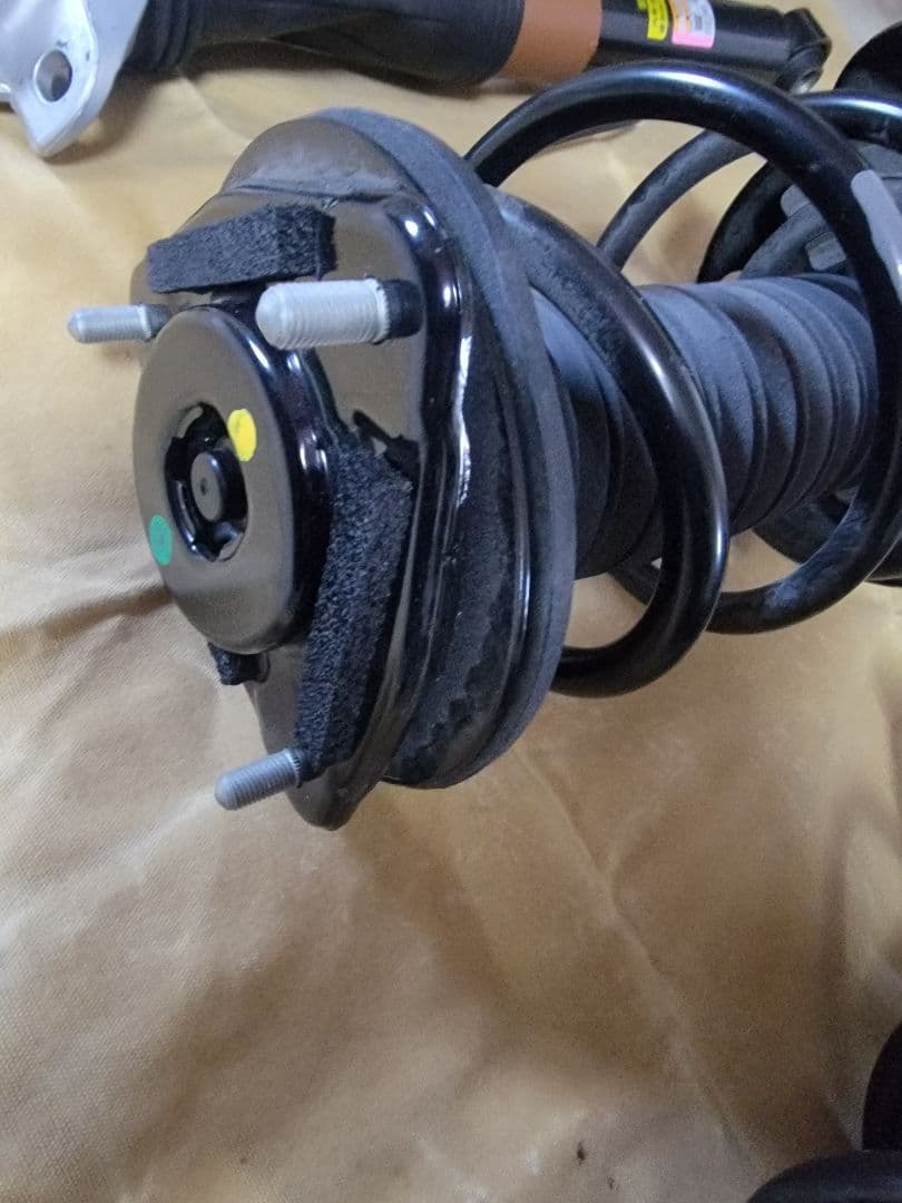 レクサスNX Fスポーツ ハイブリッドAWD 純正サスキット