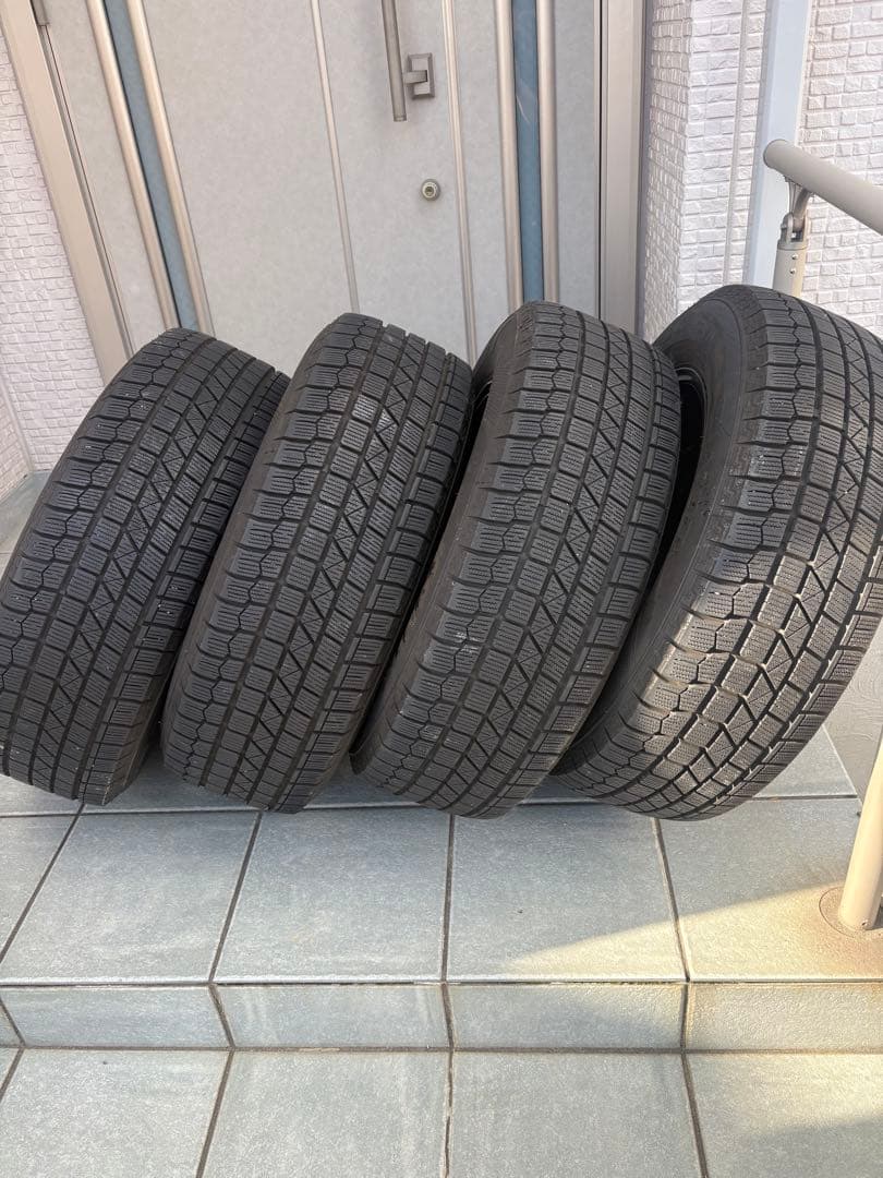 225/65R17 スタッドレスタイヤセット
