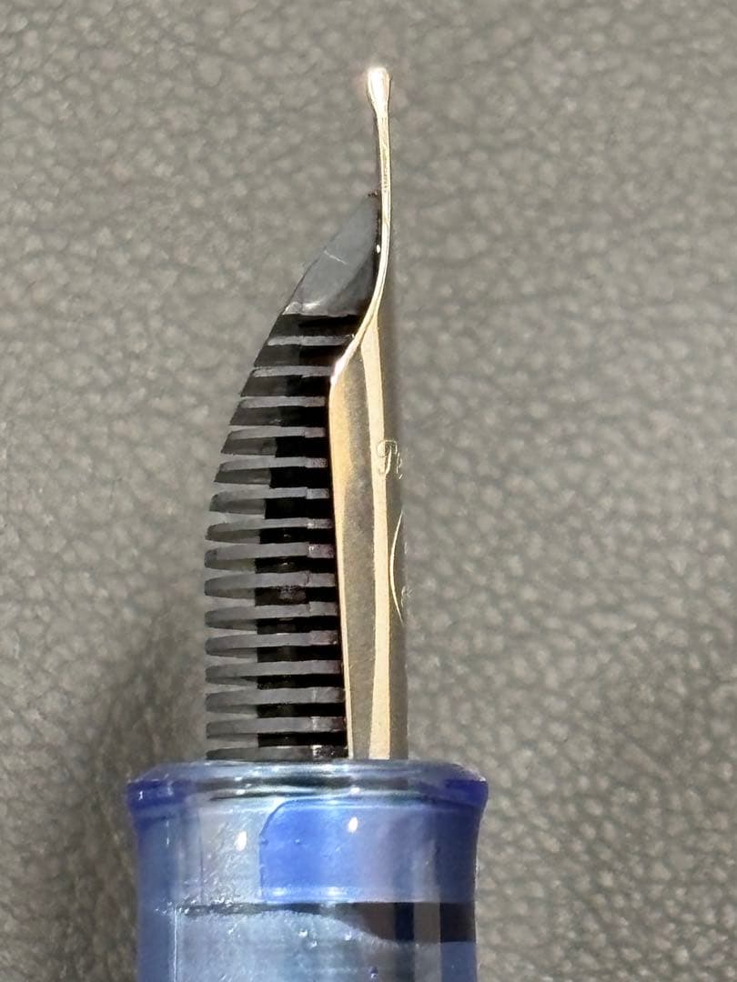 ☆万年筆 ペリカン M205 デモンストレーター　ブルー　本体のみ