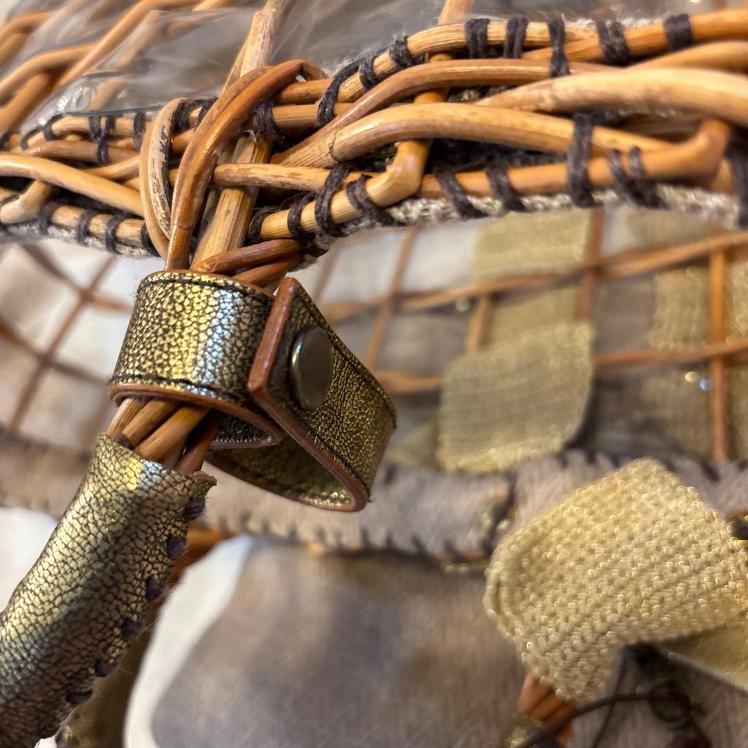 エバゴス　かごバッグ 透明素材 金色リボン付き