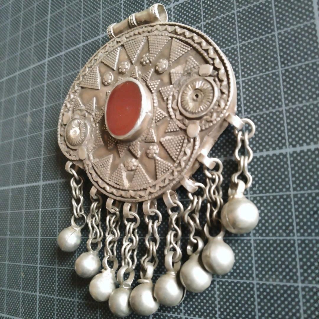 アジアの装身具 オールド トライバルアクセサリー Ｂ