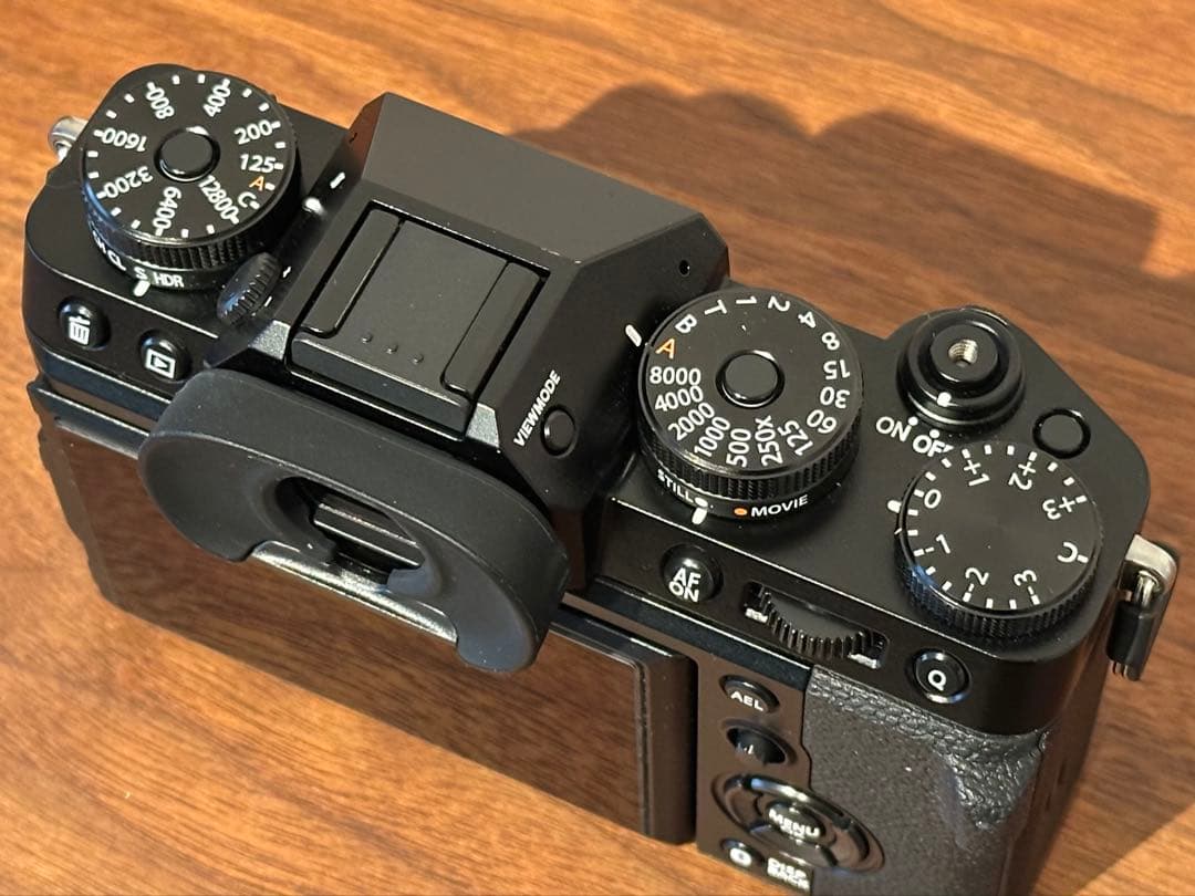 【美品】FUJIFILM X-T5 ボディ ブラック／ショット数777枚