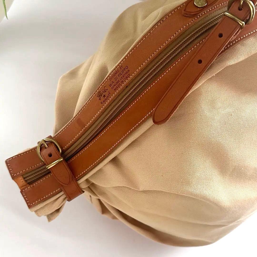 【未使用】IL BISONTEキャンディバッグ シンプル ユニーク 旅行