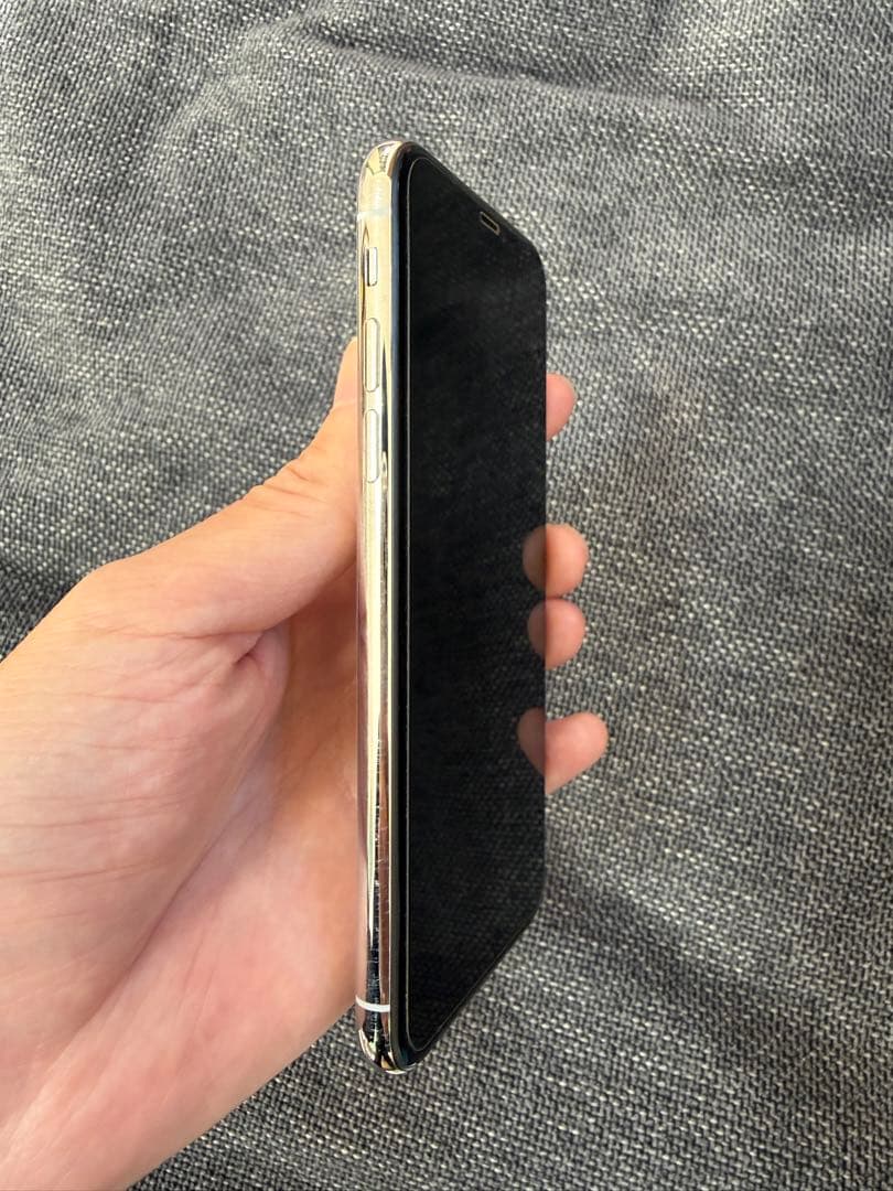 iPhone XS ホワイト 64GB 本体のみ