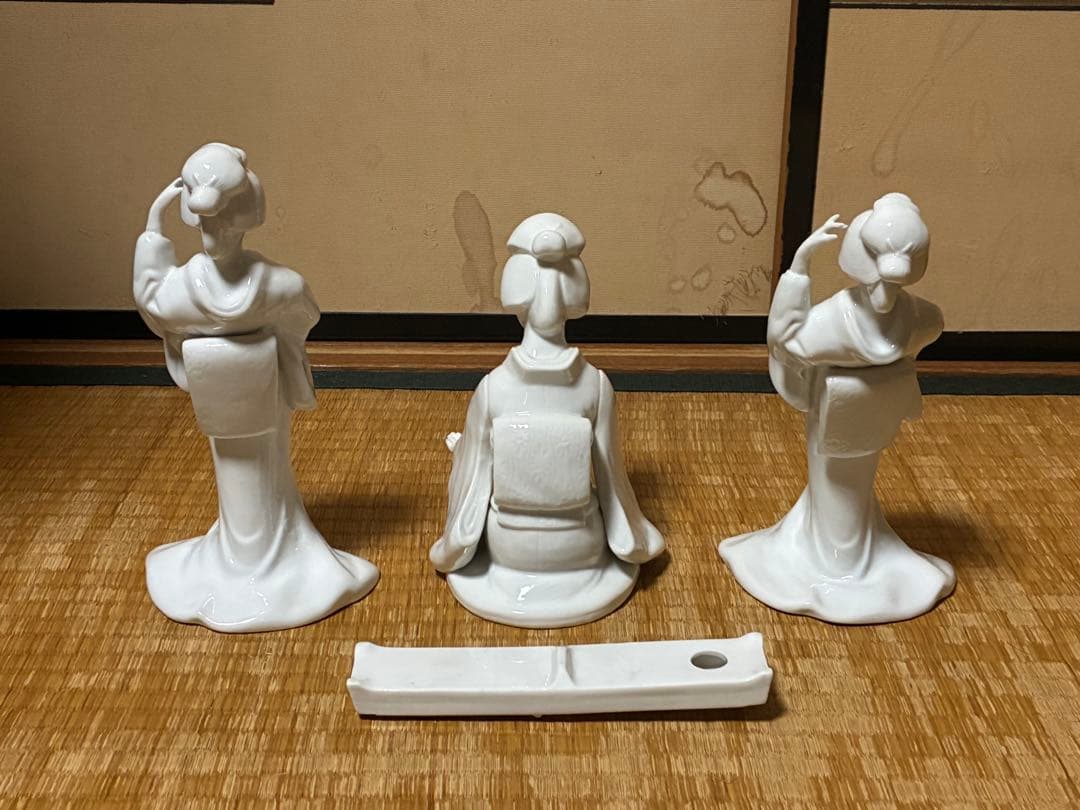 白磁 琴引き 和装 着物 乙女 女人像 揃い 三体揃い 時代物 古伊万里 出石焼