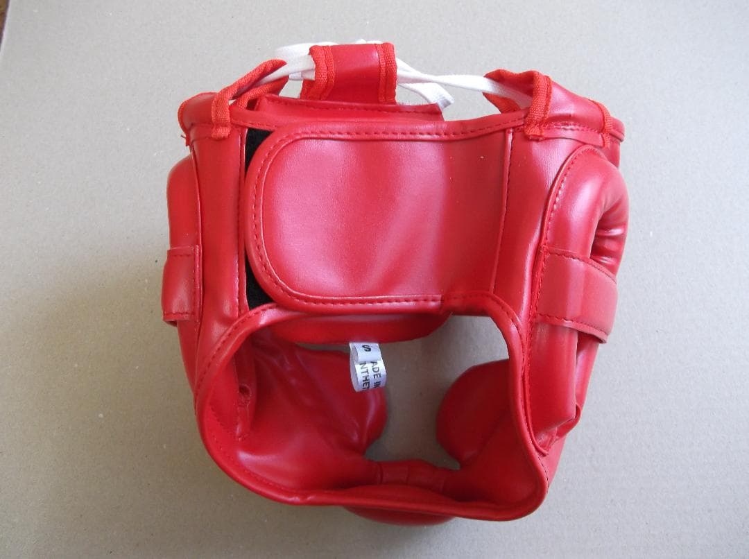 THAISMAI　ヘッドギア レッド　ヘッドガード　Sサイズ　キックボクシング