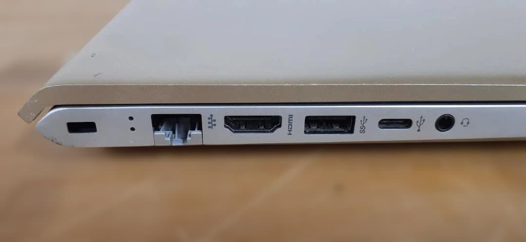 L0206-01 HP Pavilion 15 ノートPC / SSD+HDD