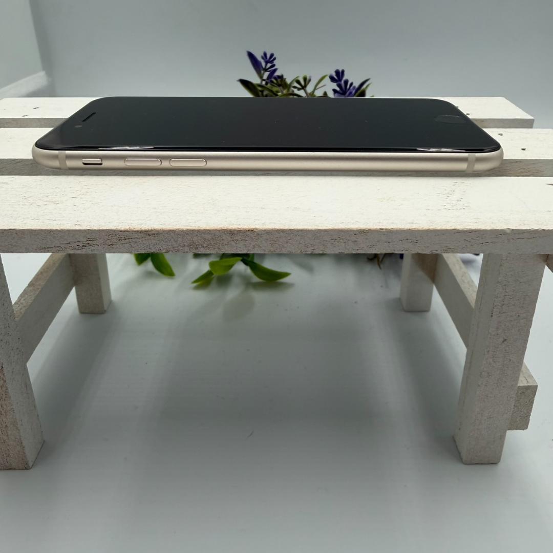 iPhone SE第3世代 64GB スターライト 423