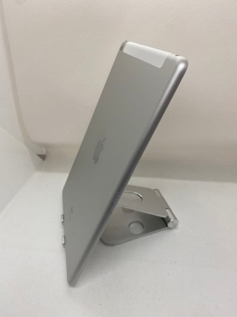 Ipad 第8世代 32GB Wi-Fi + Cellular 41246