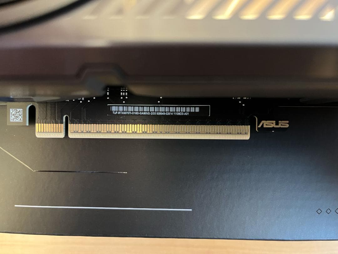 グラフィックボード・グラボ・ビデオカード ASUS TUF Gaming GeForce RTX 5070 Ti OC