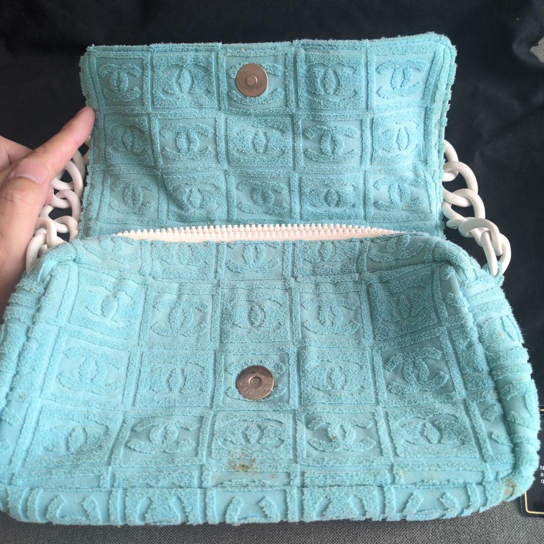 CHANEL シャネル　チェーンショルダーバッグ　ココマーク　マトラッセ　パイル