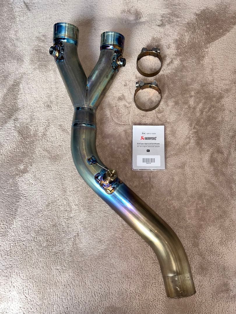 アクラポビッチ　R1 2015用コレクターパイプクランプ付