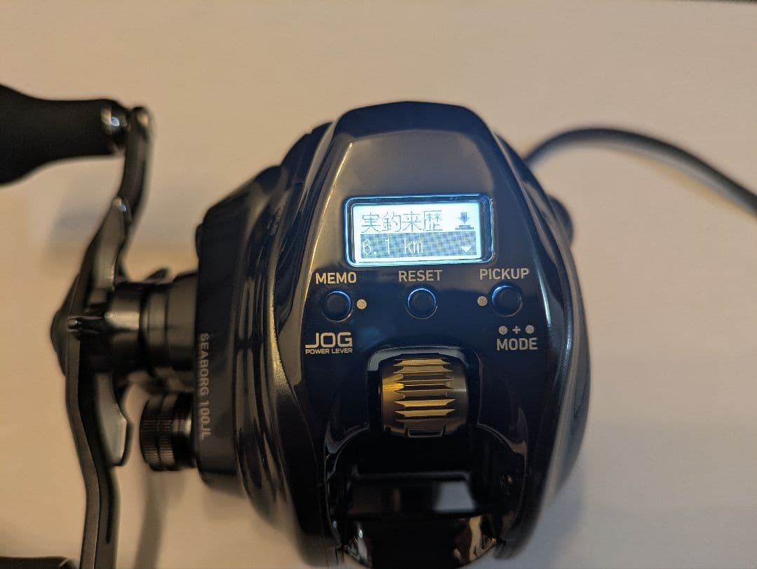 ダイワ　シーボーグ100jl（左）　美品