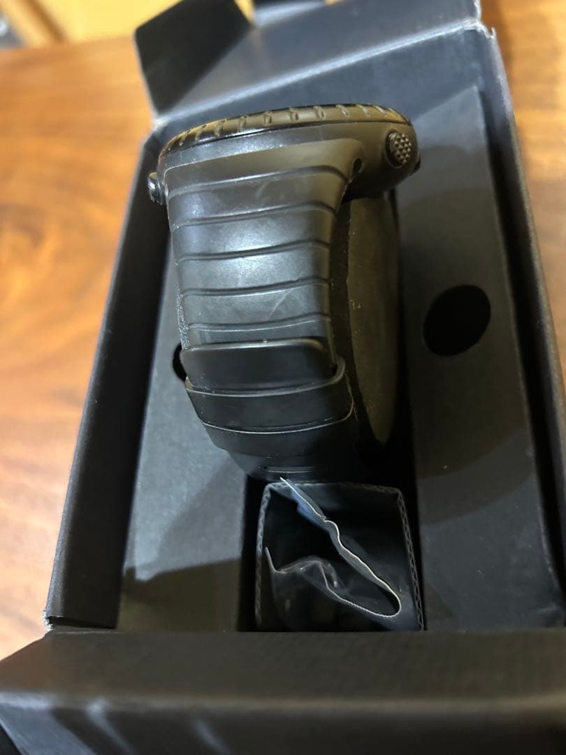 SUUNTO デジタル腕時計 オールブラック 純正交換ベルト、予備電池付属