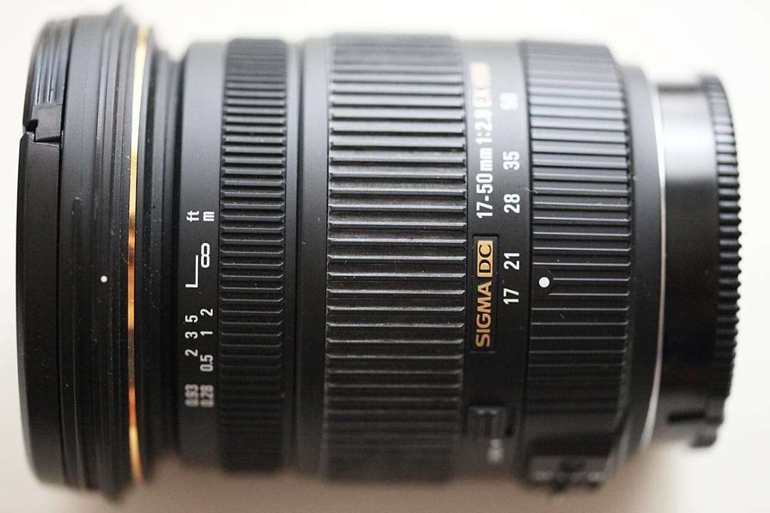 SIGMA 17-50mm f/2.8 EX DC HSM レンズ Q859