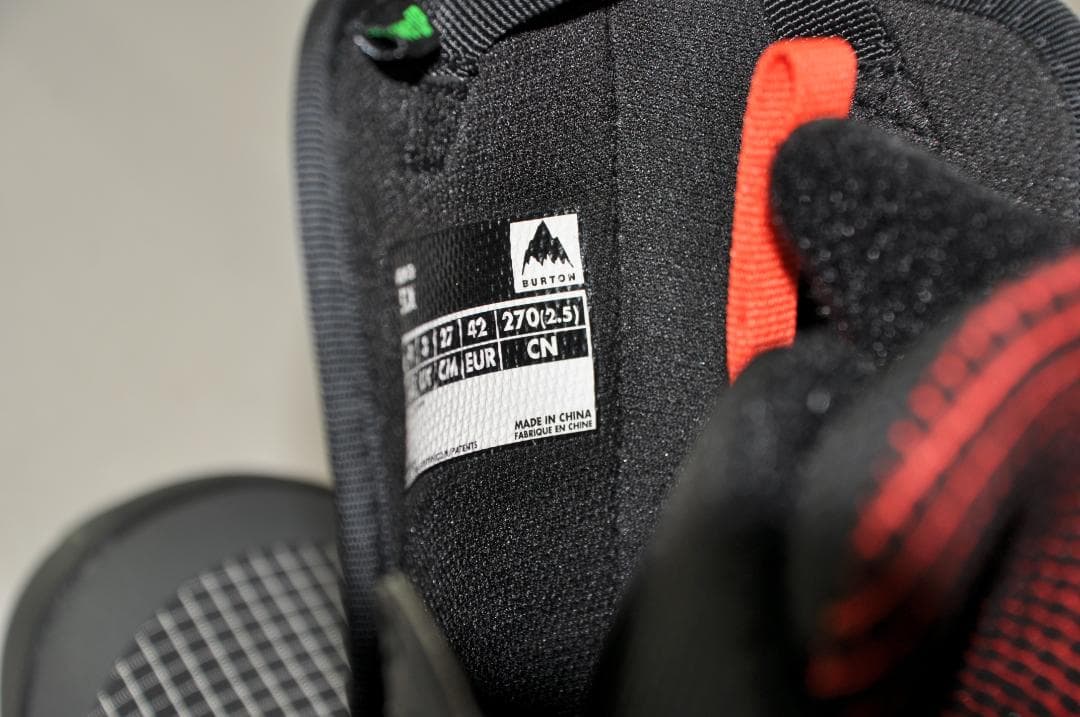 在庫処分セール！【新品未使用】【正規品】BURTON SLX