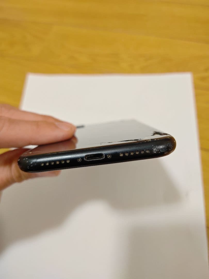iPhone XR Black 64GB SIMフリー 背面割れ 動作確認済