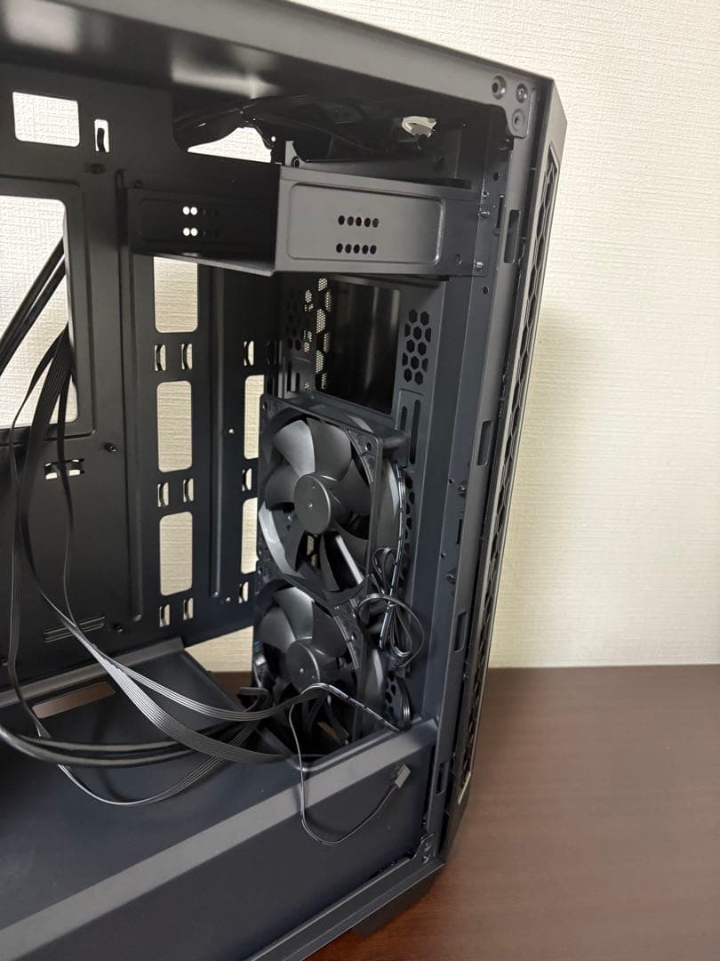 Antec P7 NEO ミドルタワーケース