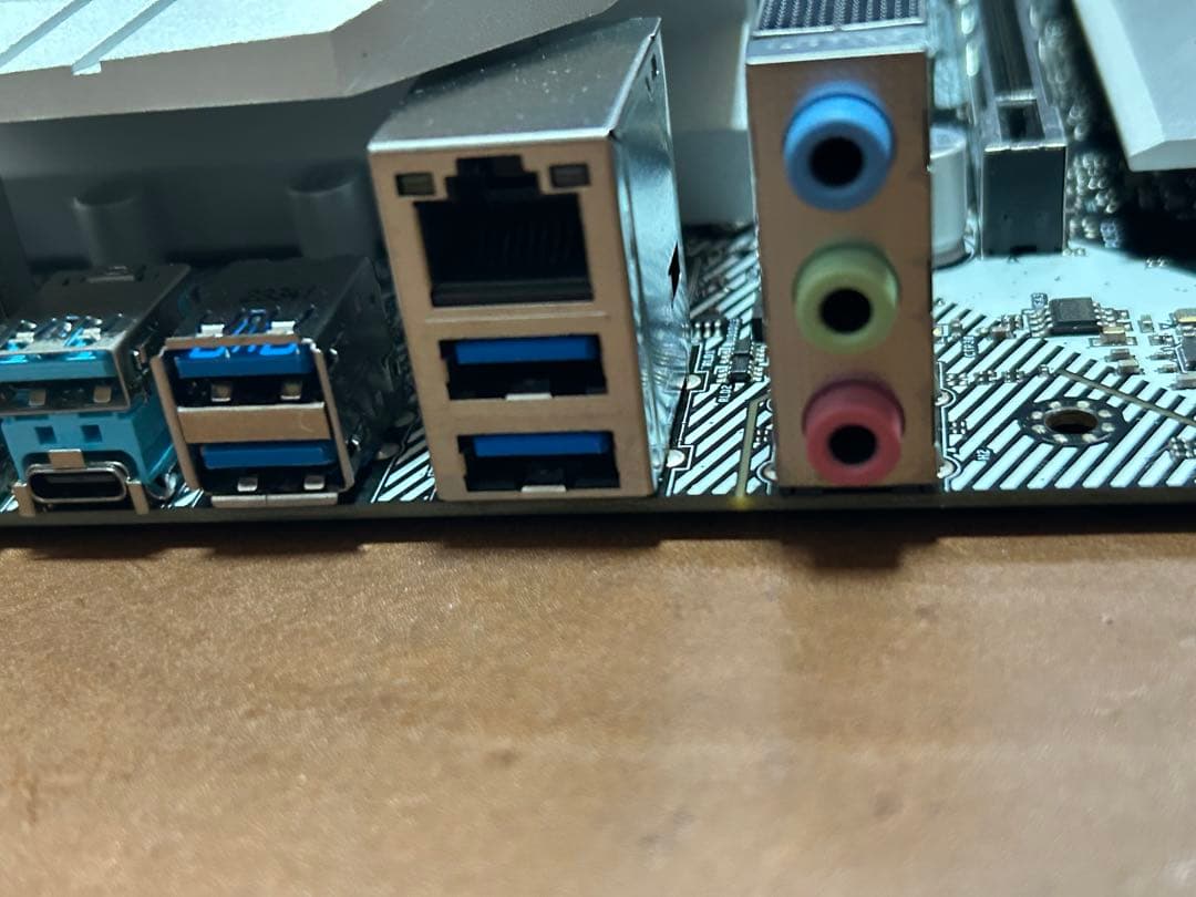 ASRock Micro ATX マザーボード B550M Pro4