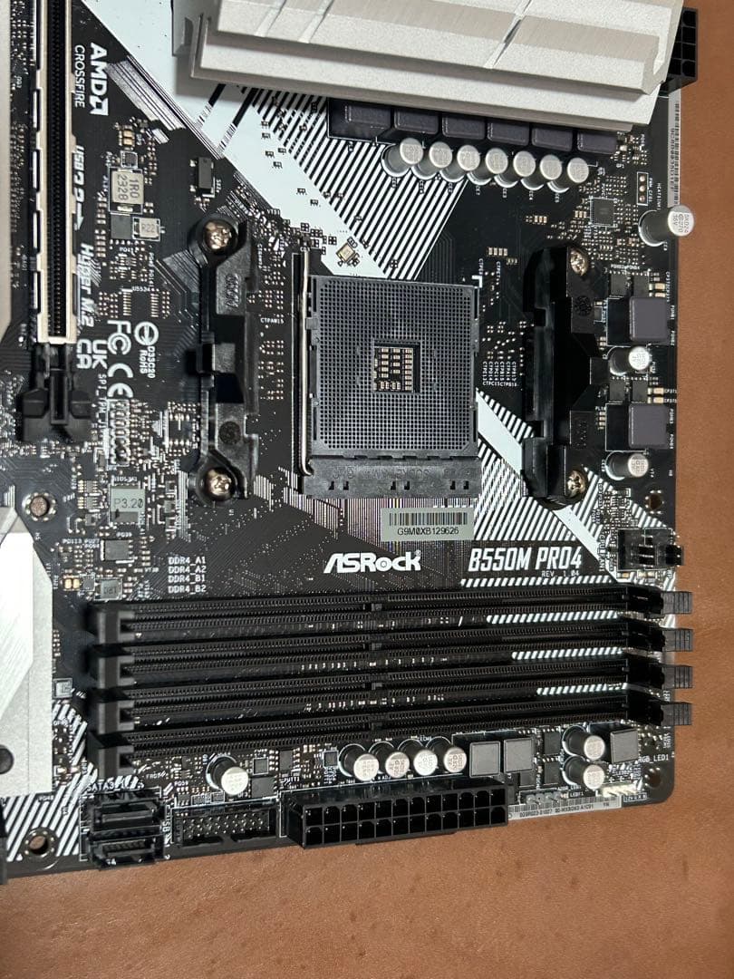ASRock Micro ATX マザーボード B550M Pro4