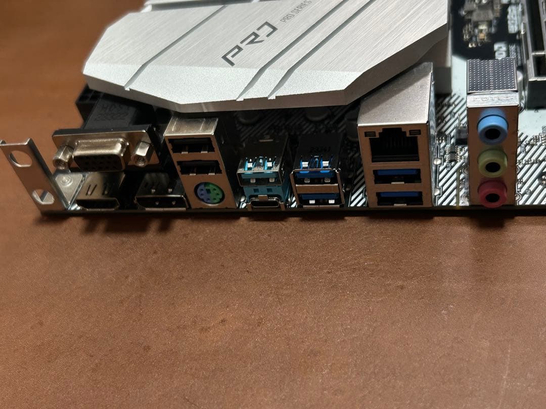 ASRock Micro ATX マザーボード B550M Pro4