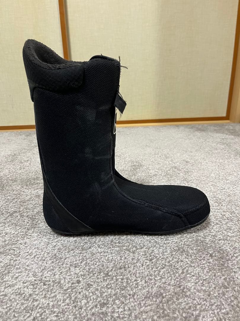 adidas スノーボードブーツ 黒/白