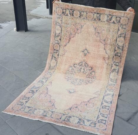 トルコヴィンテージラグ A63 高級 レア ピンク ベージュ ネイビー ミント