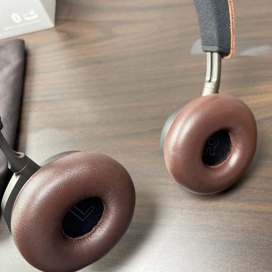 B&O BEOPLAY H8 ワイヤレスヘッドフォン(Bang&Olufsen)