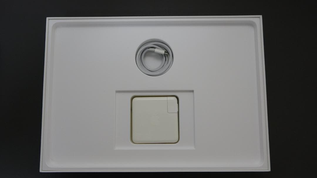 【美品】MacBook Pro15インチ 2017 512GB 16GB i7