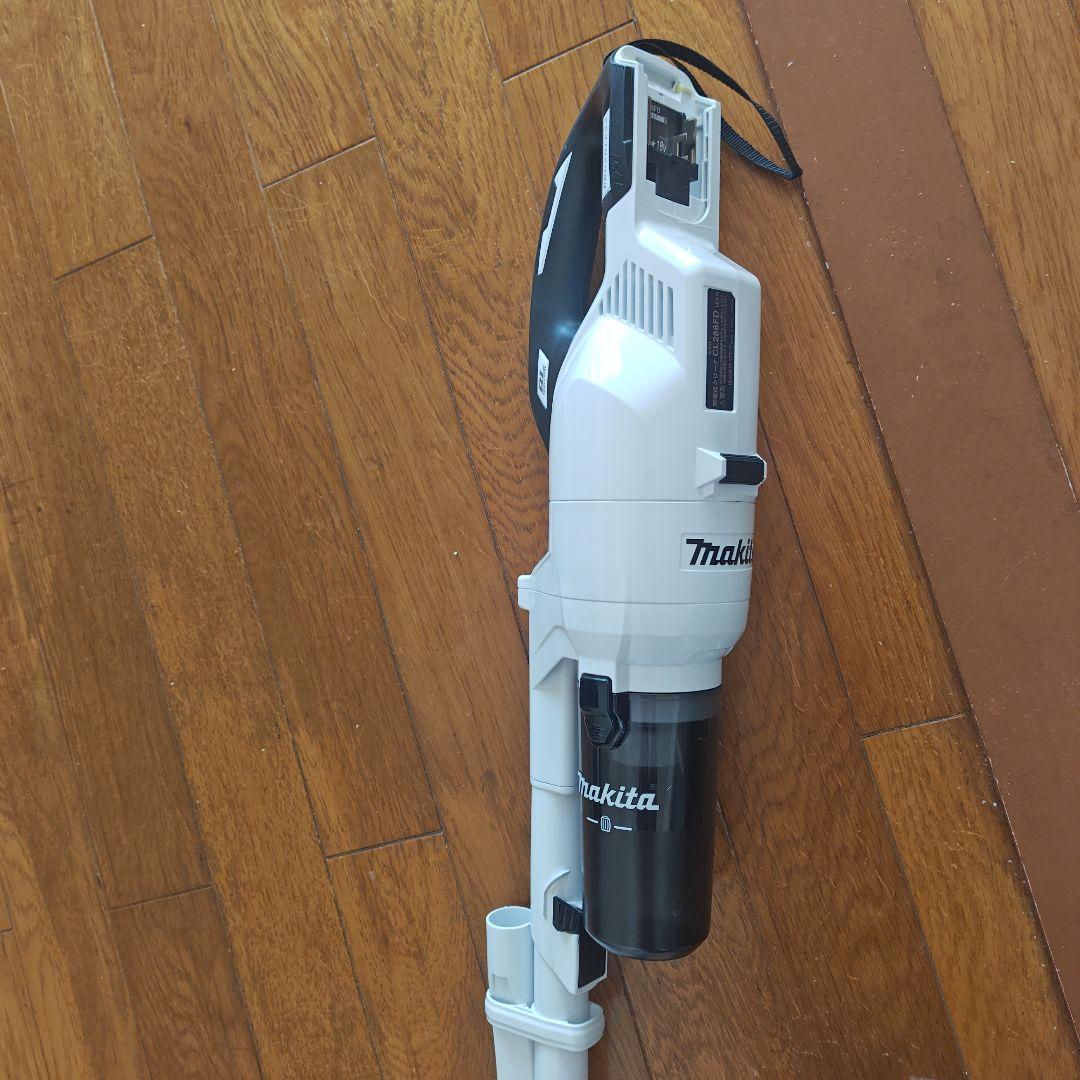 マキタ 充電式クリーナー CL286FD 替フィルター付き 本体のみ