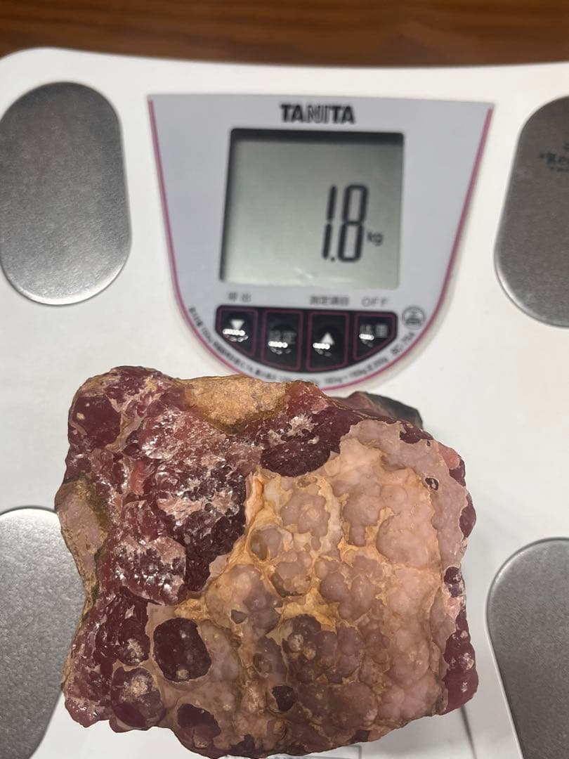 北海道稲倉石鉱山産 菱マンガン鉱 ロードクロサイト　インカローズ　原石1.8kg