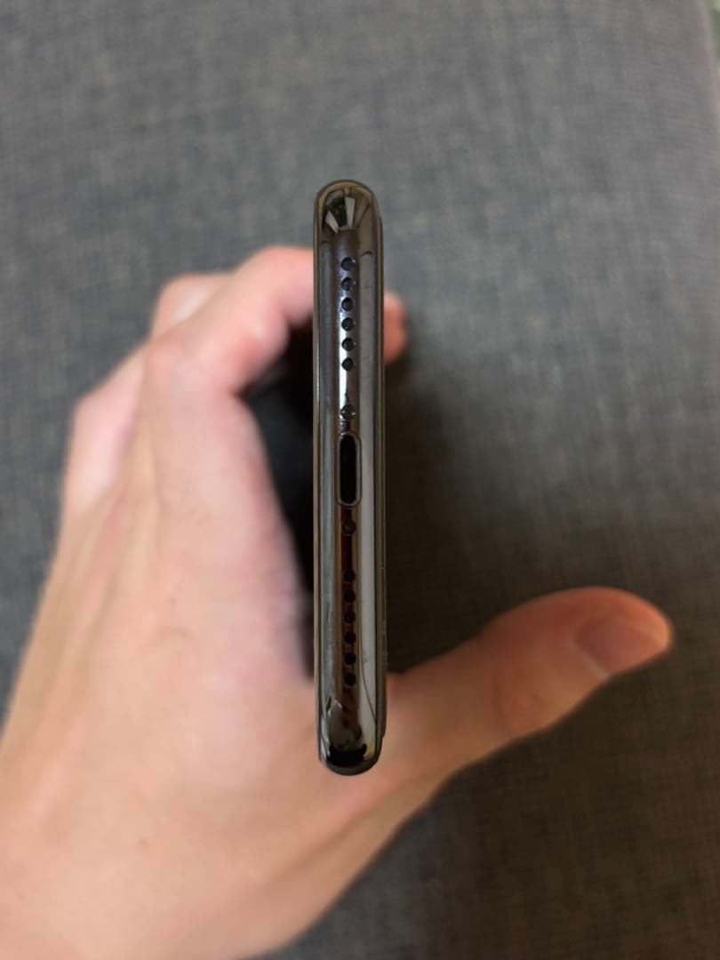 【美品】iPhone X 本体