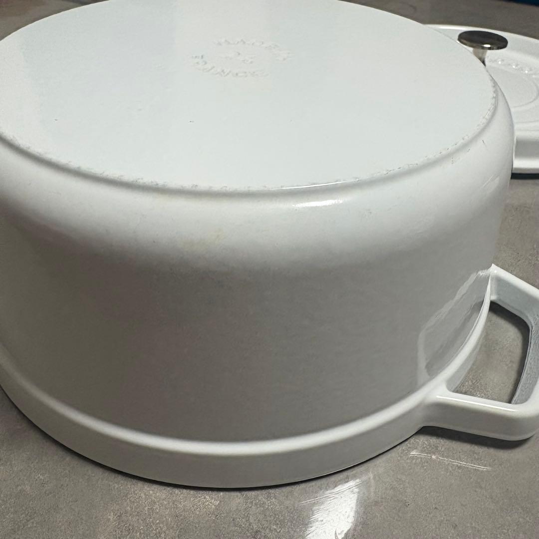 STAUB 24cm ホワイト