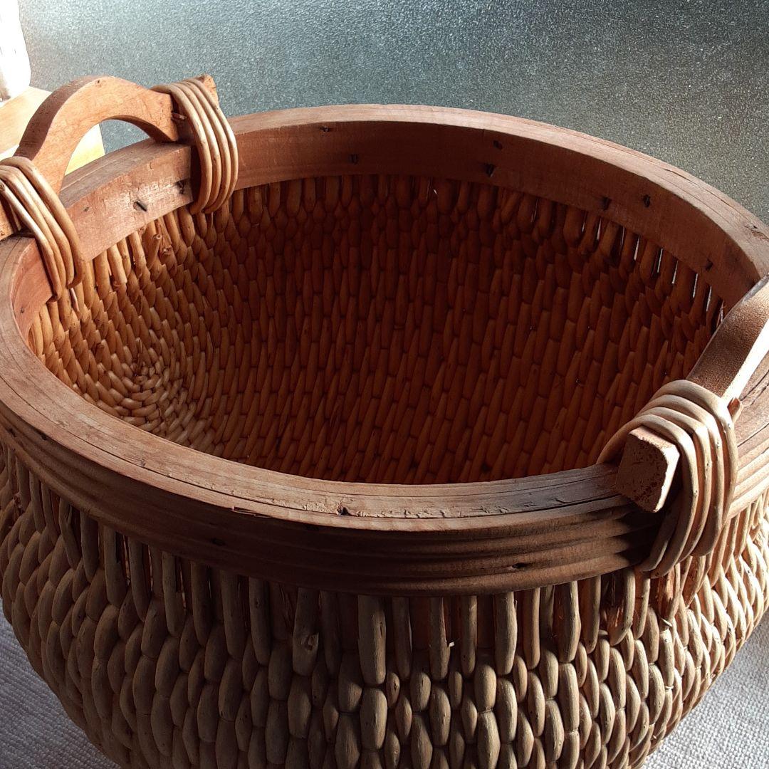 高山工芸　ぽってりした大きなかごバスケット