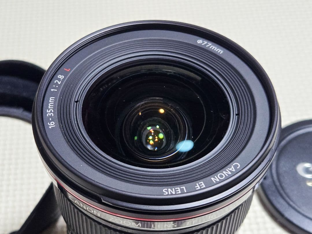 Canon EF 16-35mm f/2.8 レンズ