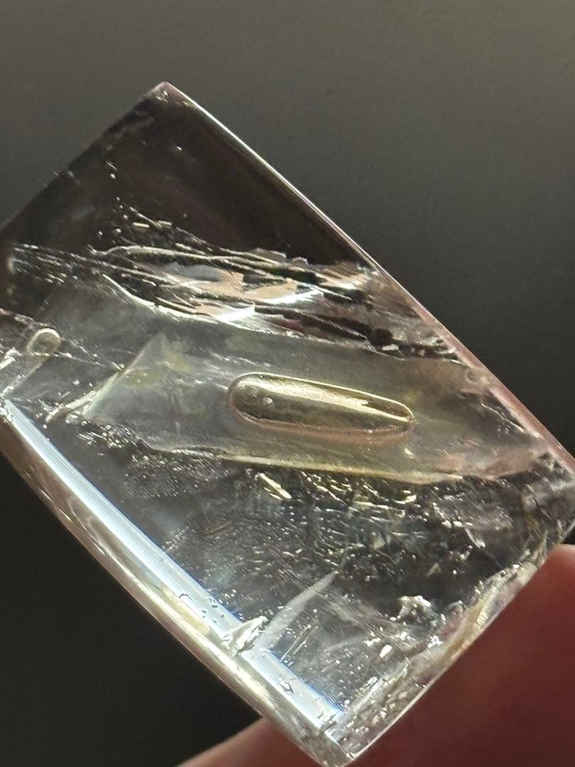 レア　大きめ水入り水晶　マイカ流砂　28g エレスチャル　レインボーありよく動く