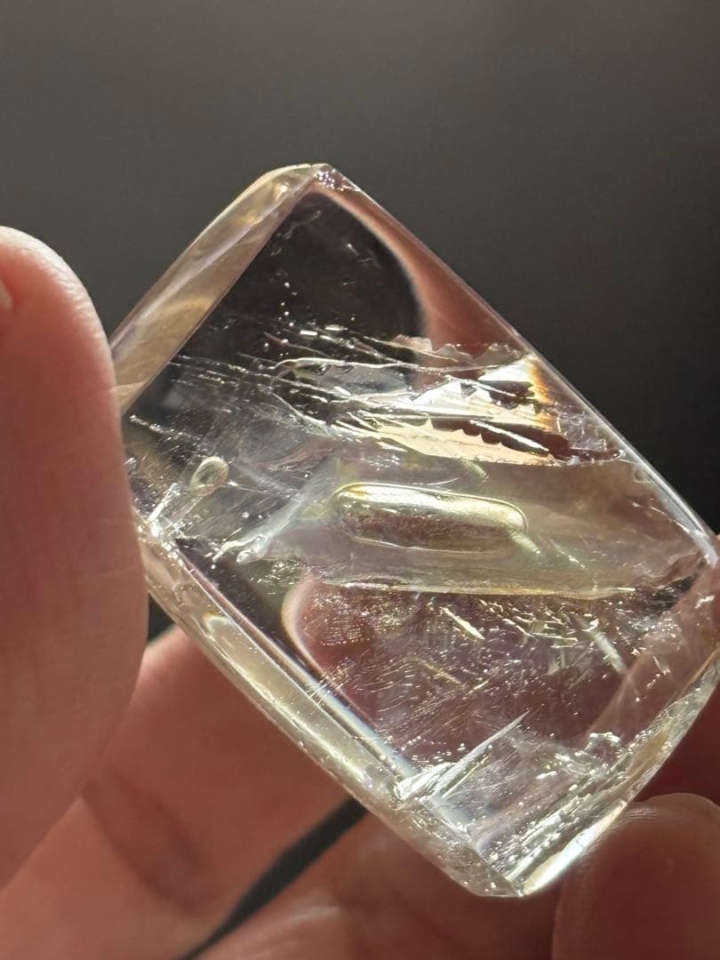 レア　大きめ水入り水晶　マイカ流砂　28g エレスチャル　レインボーありよく動く