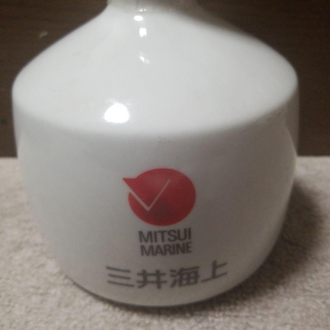 サントリー　 ウイスキー８６年 白い陶器ボトル