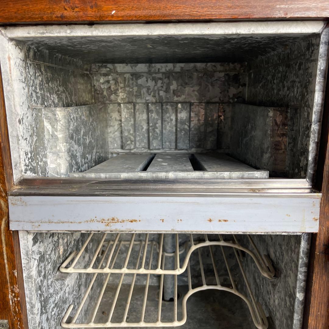 昭和レトロ　木製冷蔵庫　氷冷蔵庫　ビンテージ冷蔵庫