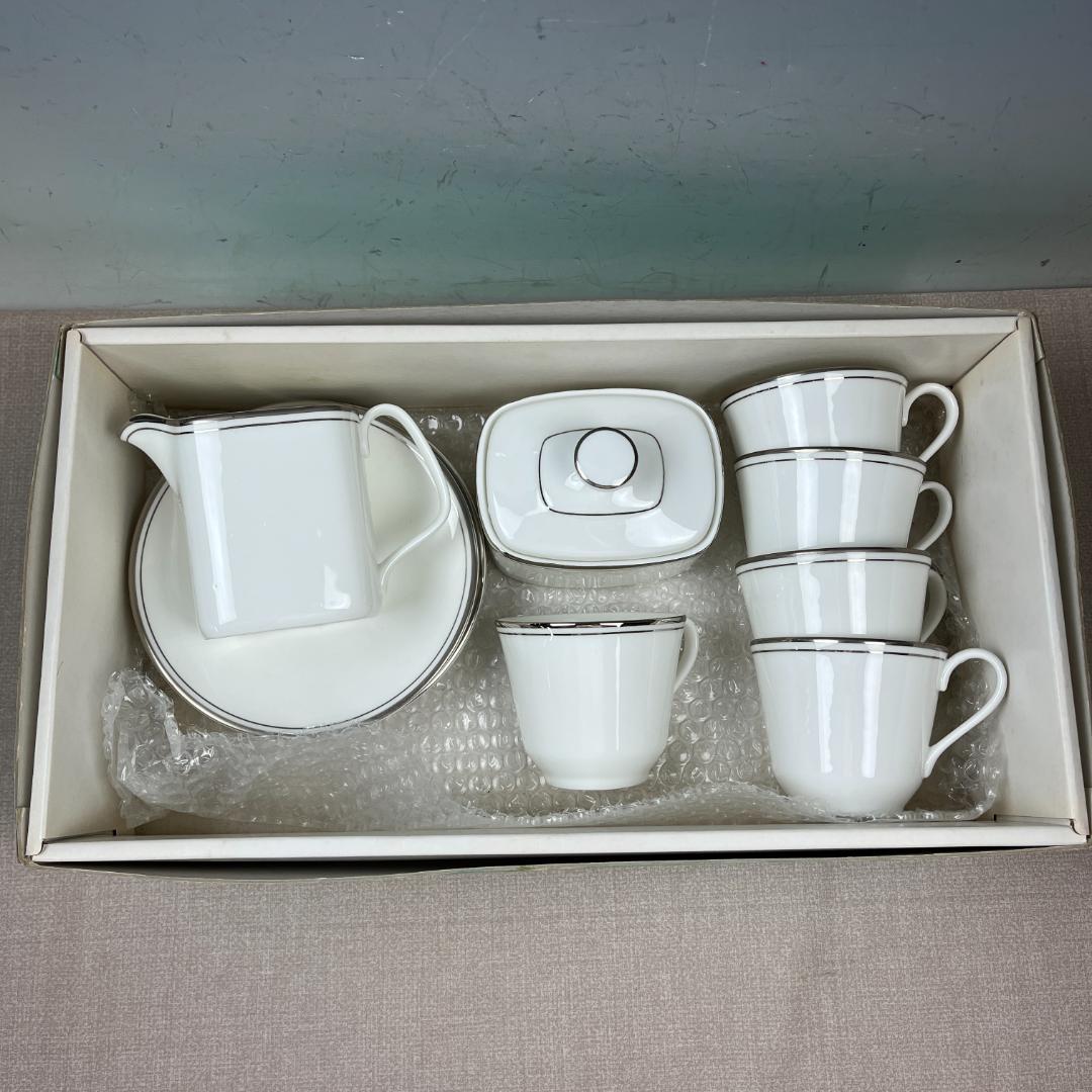 43ロイヤルドルトン  Dolton プラチナコンコード ティーセット