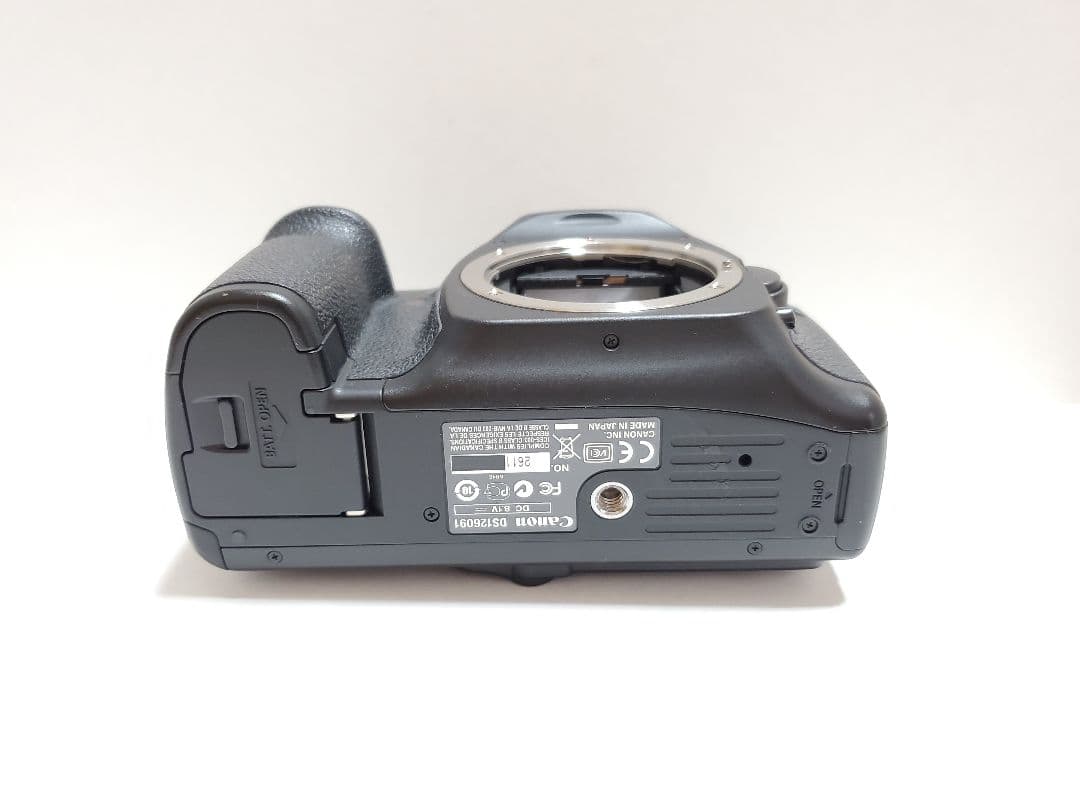 Canon キヤノン EOS 5D　デジタルカメラ