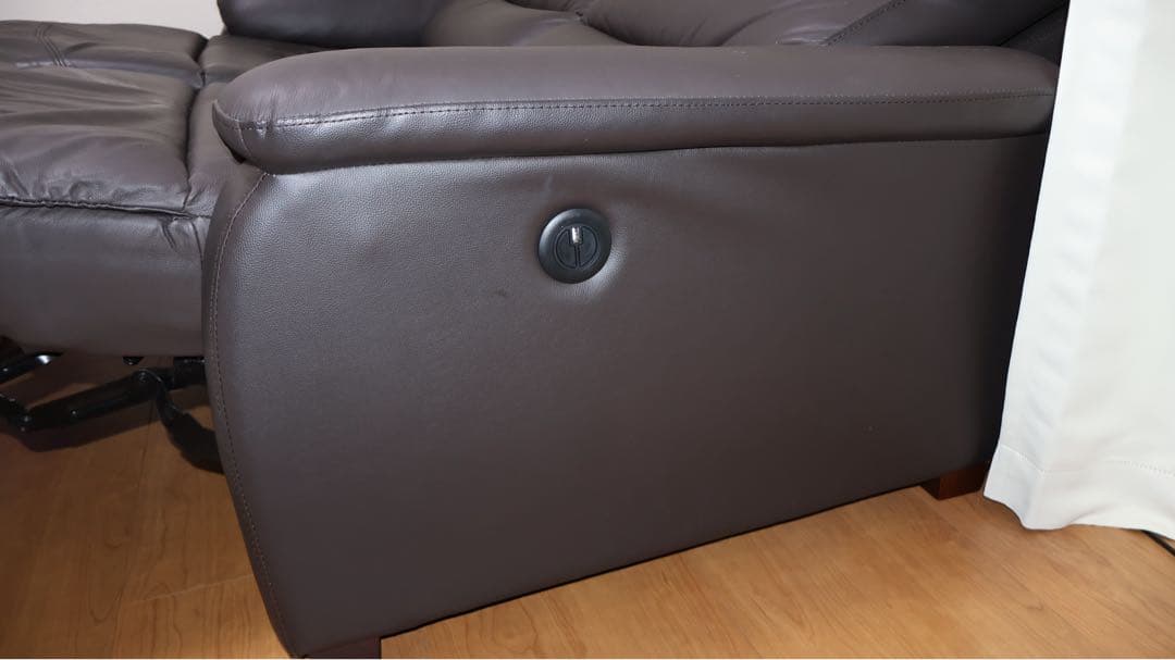 【美品】2人掛け電動リクライニングソファ　Nビリーバ　ダークブラウン　革