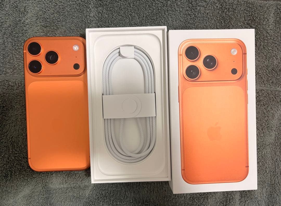 Apple iPhone 17Pro 256GB 本体とケース