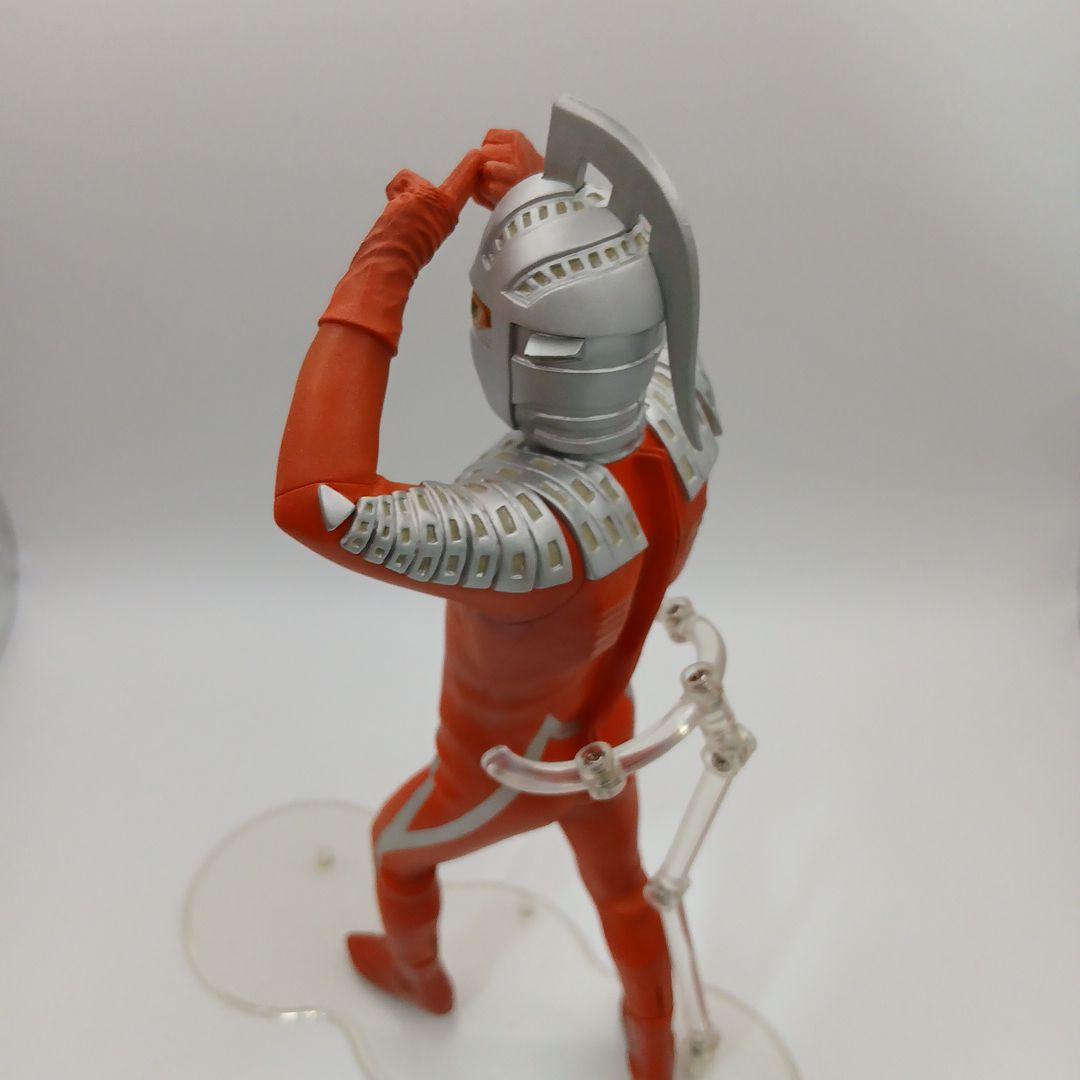 ウルトラマンセブン　ソフビ　フィギュア　大怪獣シリーズ　エメリウム光線ポーズ