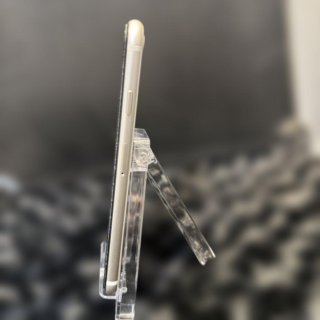 Apple iPhoneSE 第3世代 128GB 本体