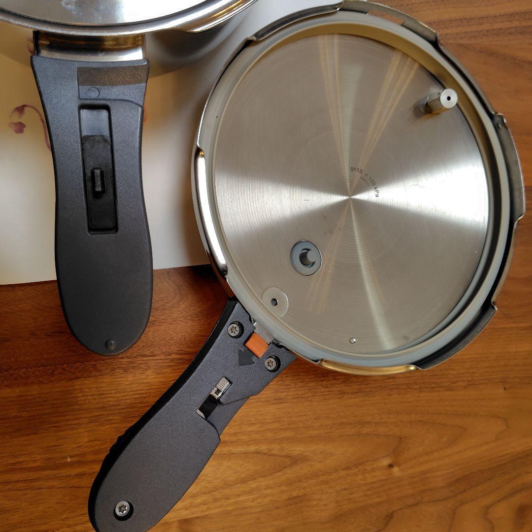 WMF 圧力鍋4.5L・蒸し器・クリーニングセット